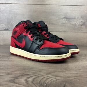 Nike Air Jordan 1 Mid GS Sneakers Youth Size 7Y Black/University Red 554725-074